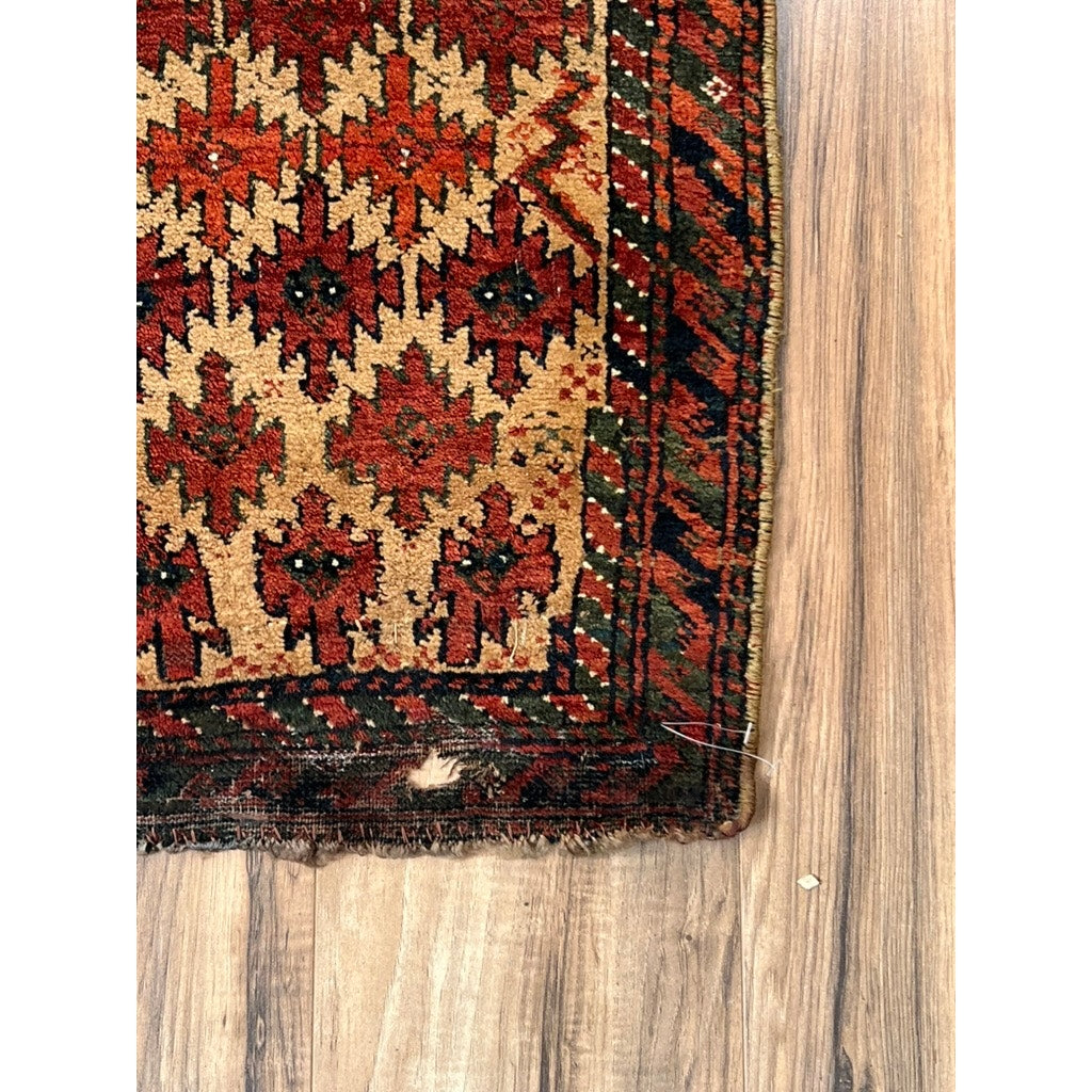 Antique Baluch Balisht, c. Early 19th Century – 1’6” x 3’