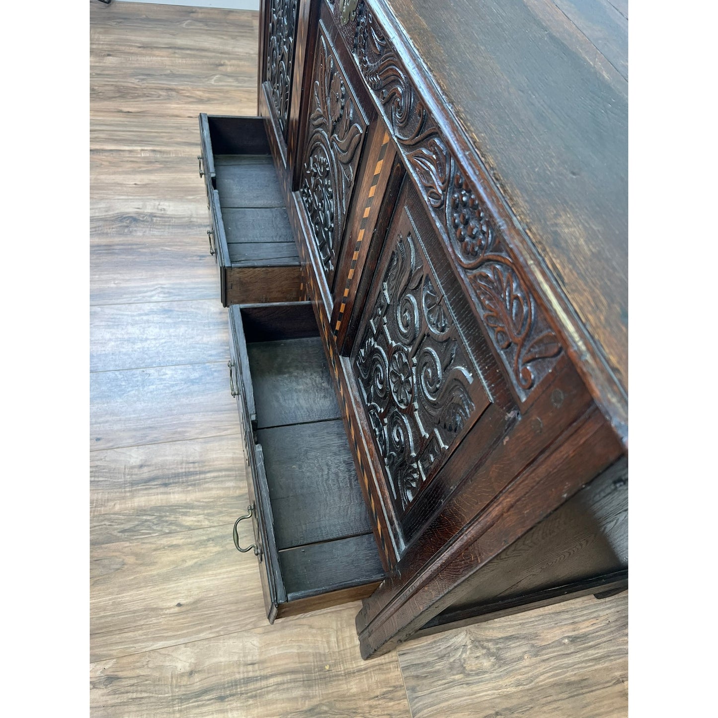 Antique English Oak Mule Chest with Barber Pole Inlay c. 1677
