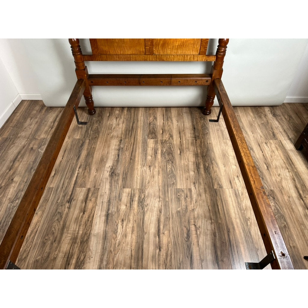 Antique Federal Period Solid Tiger Maple Cannonball Bed c. 1830