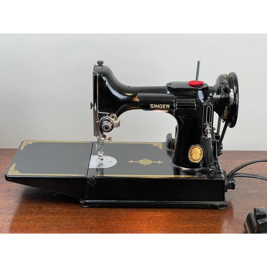 1952 Model 221 Singer Featherweight Sewing Machine with Case
