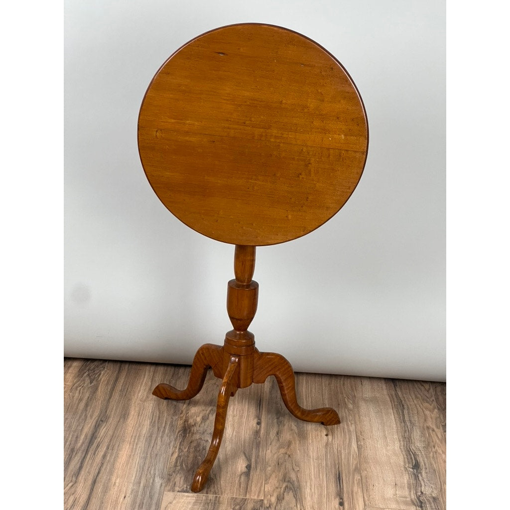 Antique Tiger Maple Queen Anne Style Candle Stand c. Mid 19th Century
