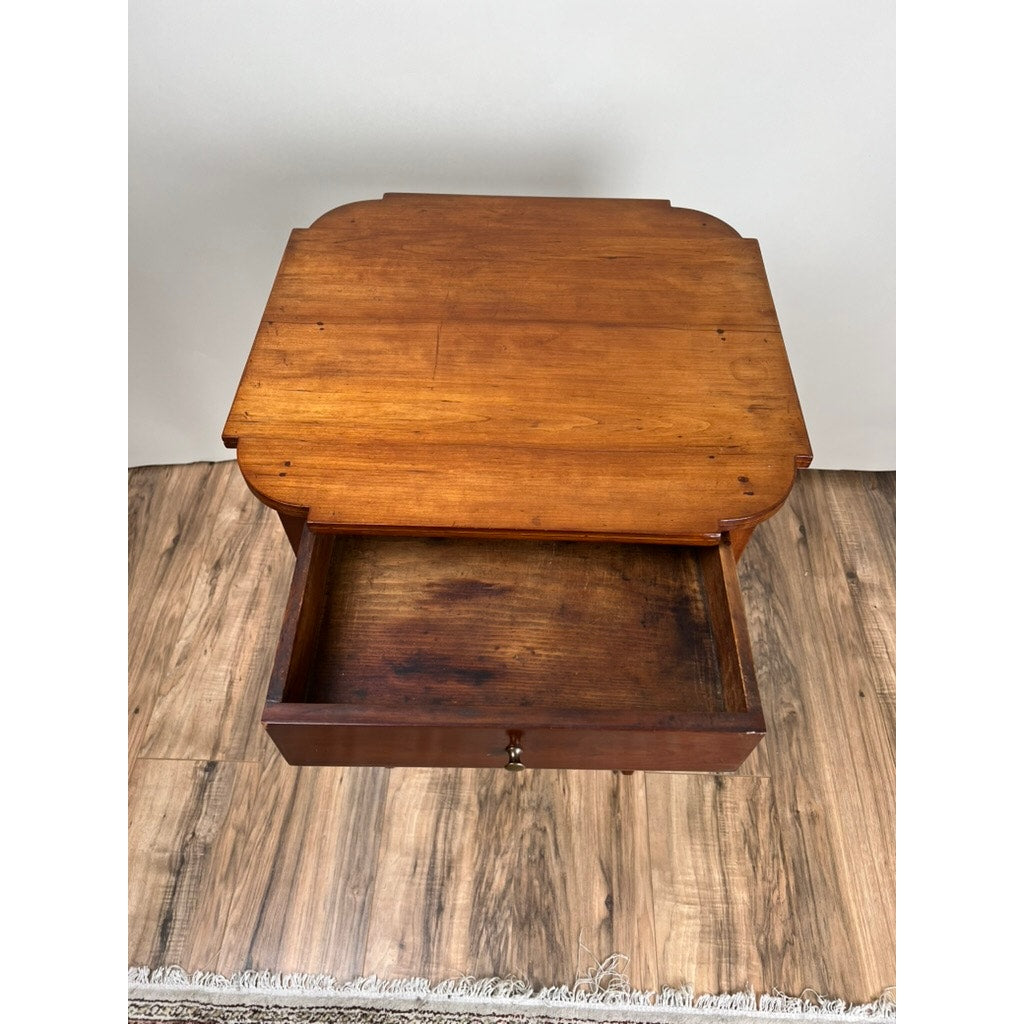 Fine Antique Federal Period Cherry One Drawer Hepplewhite Stand c. 1820