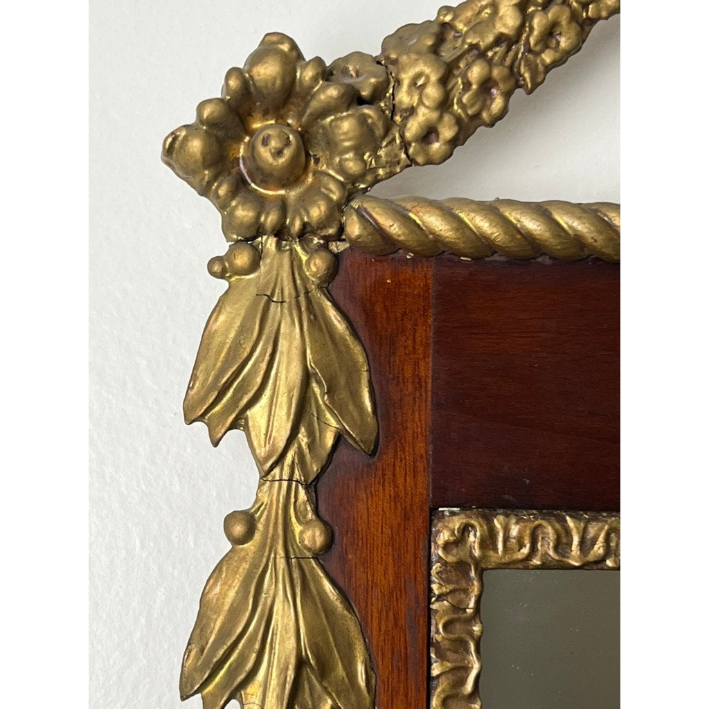 Fine Antique Federal Period Parcel Gilt Wall Mirror c. 1830