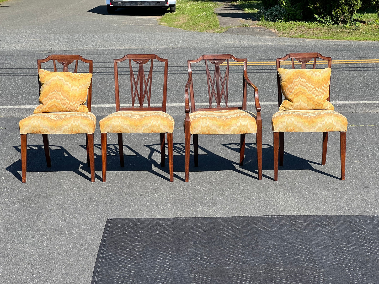 Fine Set of Four Antique 18th Century Carved Mahogany Hepplewhite Chairs