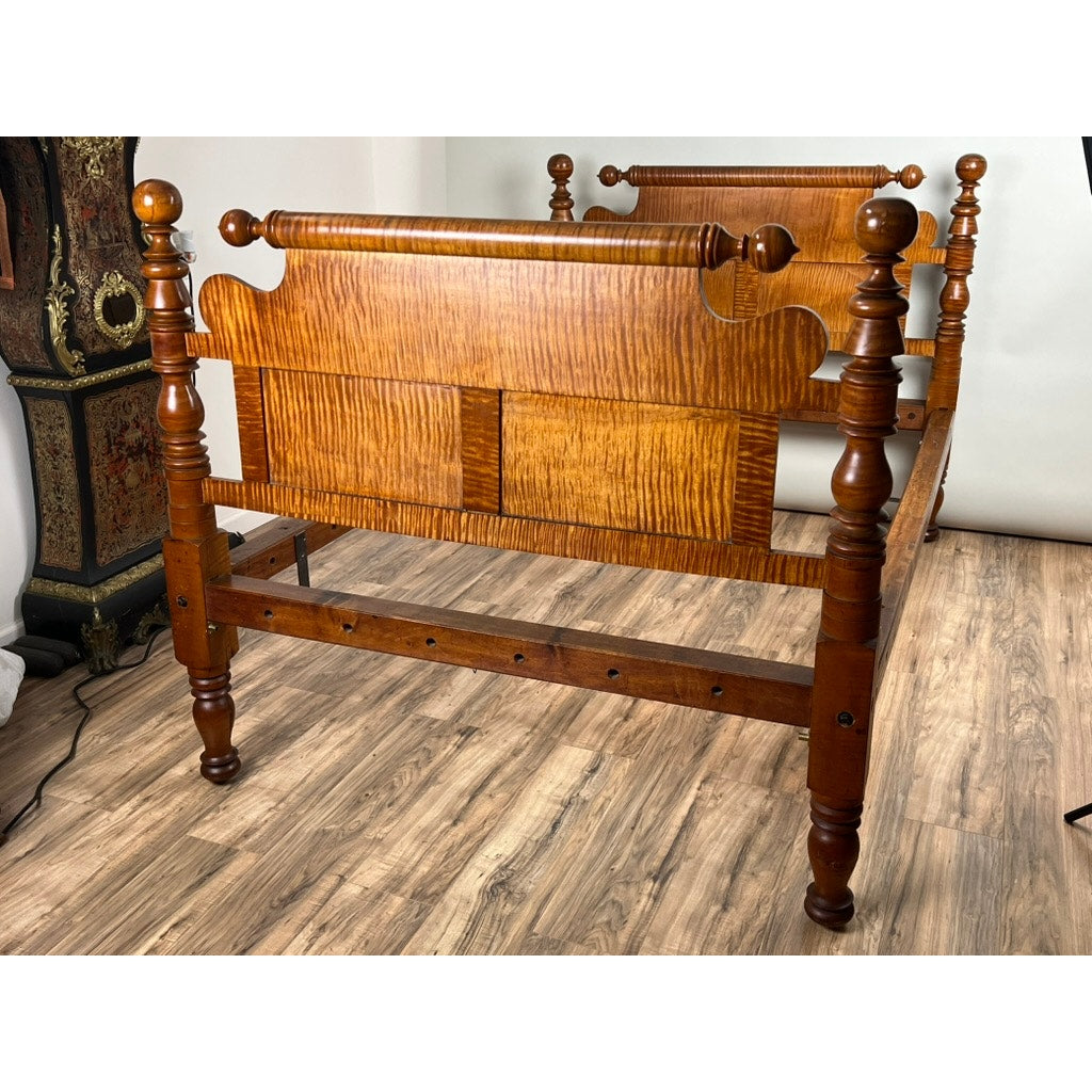 Antique Federal Period Solid Tiger Maple Cannonball Bed c. 1830