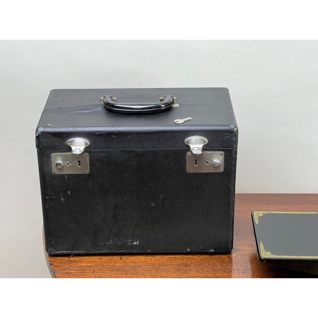 1952 Model 221 Singer Featherweight Sewing Machine with Case