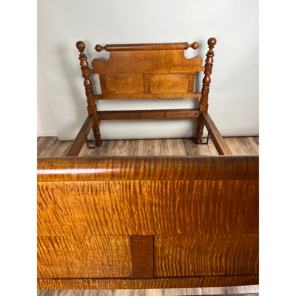 Antique Federal Period Solid Tiger Maple Cannonball Bed c. 1830