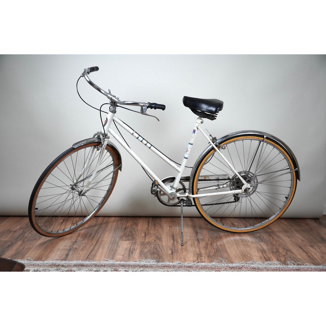 Vintage Columbia Bikes Tourist Expert V Step Through Ladies Bike made in Westfield MA.