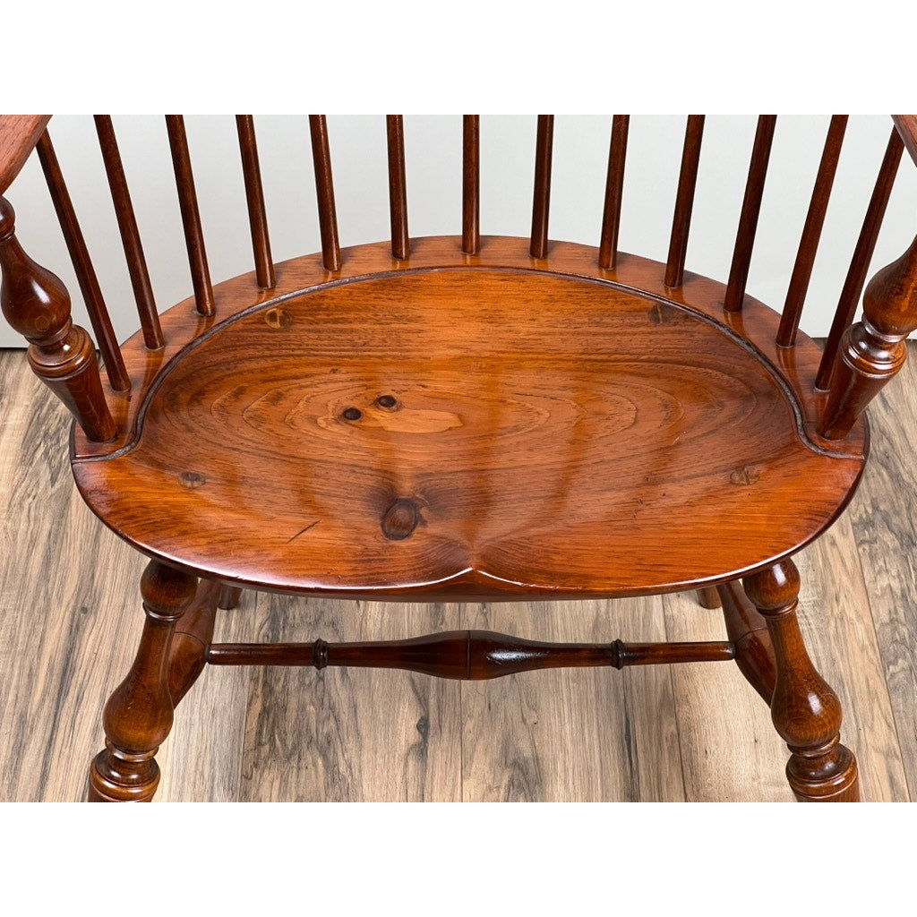 Vintage D.R. Dimes Comb Back Windsor Arm Chair