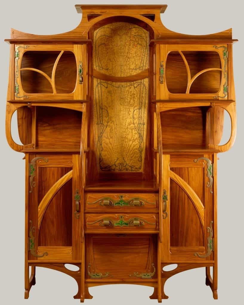 Art Nouveau Period (1890 - 1910)