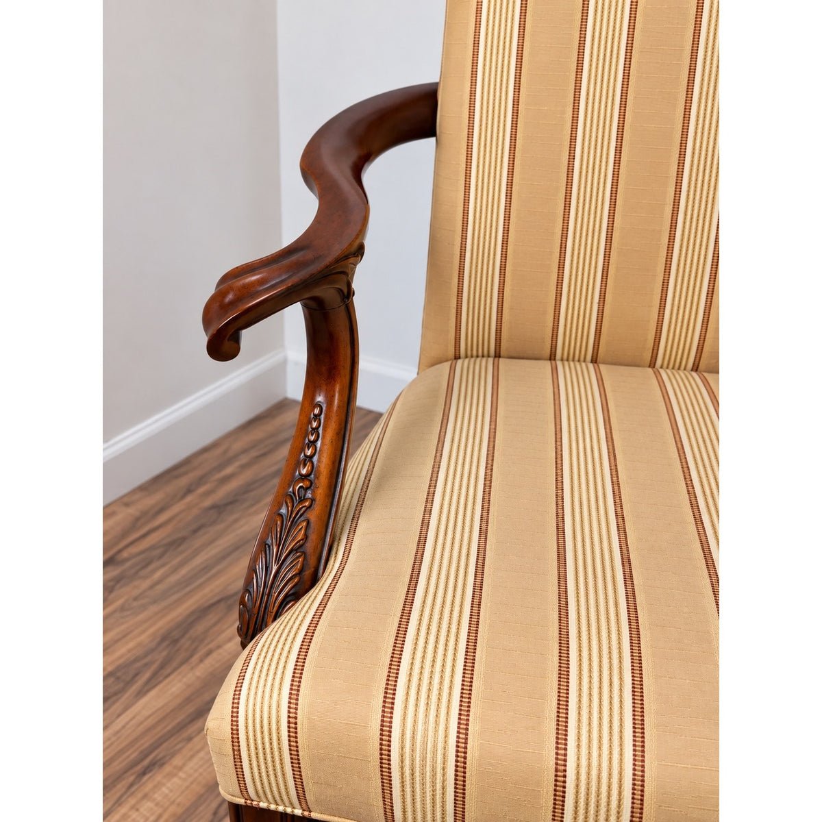Set of 8 Henkel Harris Mahogany Chippendale Dining Chairs