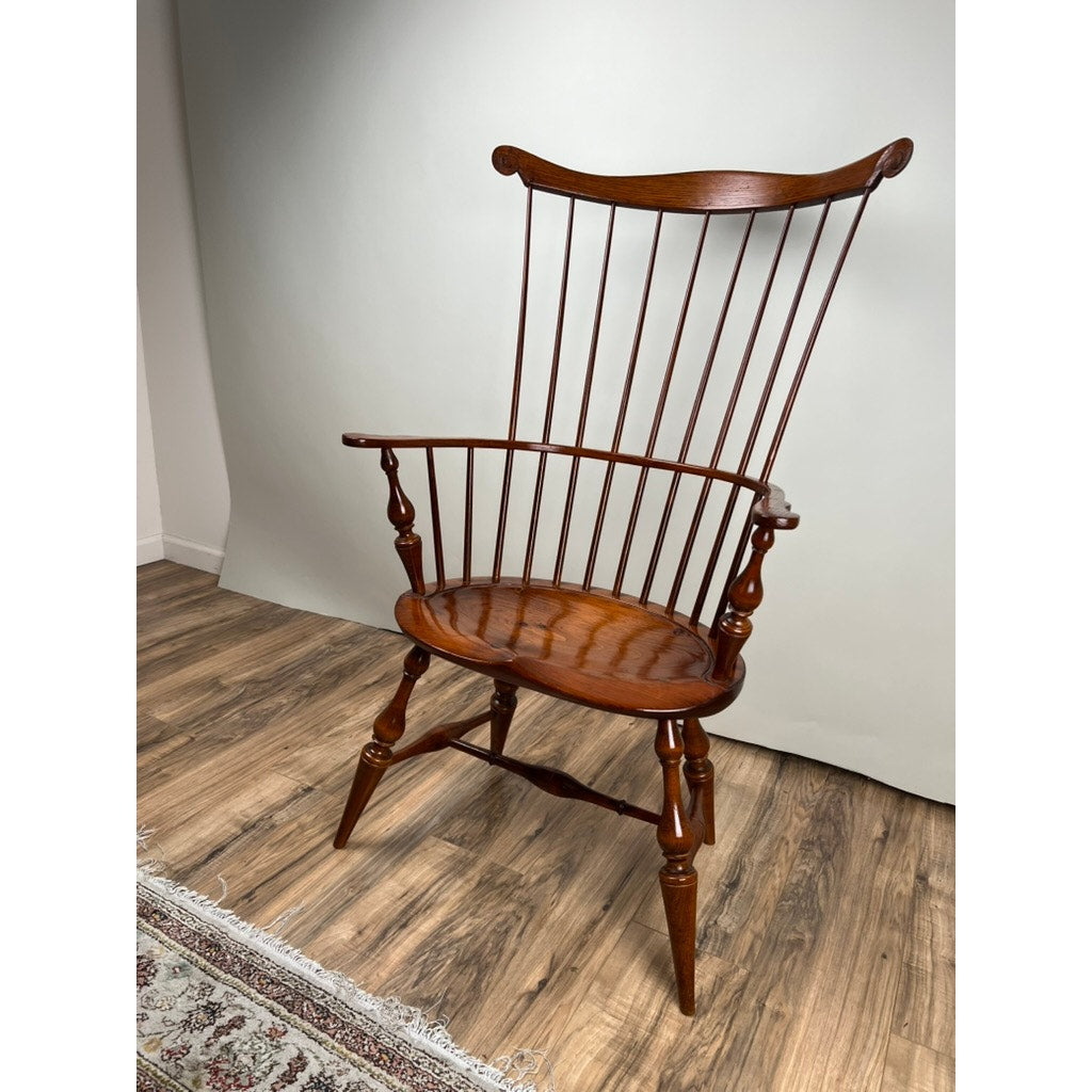 Vintage D.R. Dimes Comb Back Windsor Arm Chair