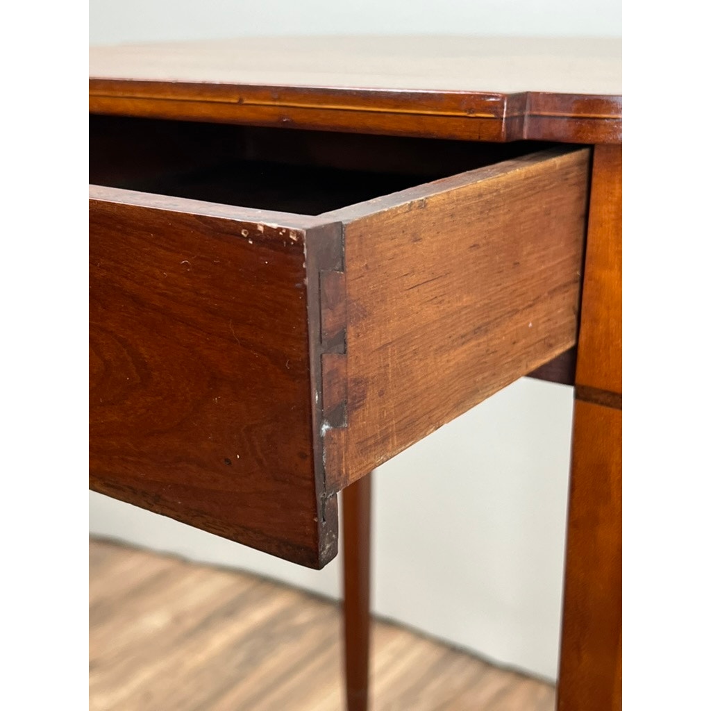 Fine Antique Federal Period Cherry One Drawer Hepplewhite Stand c. 1820