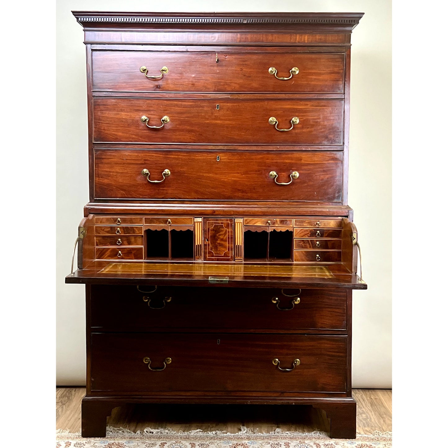 Antique George III Mahogany Chest of Drawers with Butlers Secretary c. Late 18th Century