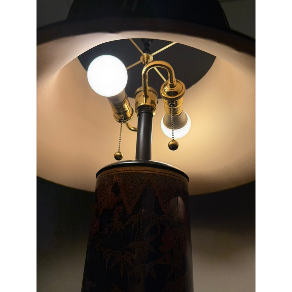 Pair of Frederick Cooper Chinoiserie Lacquer Table Lamps with Foo Dog Finials, 2003
