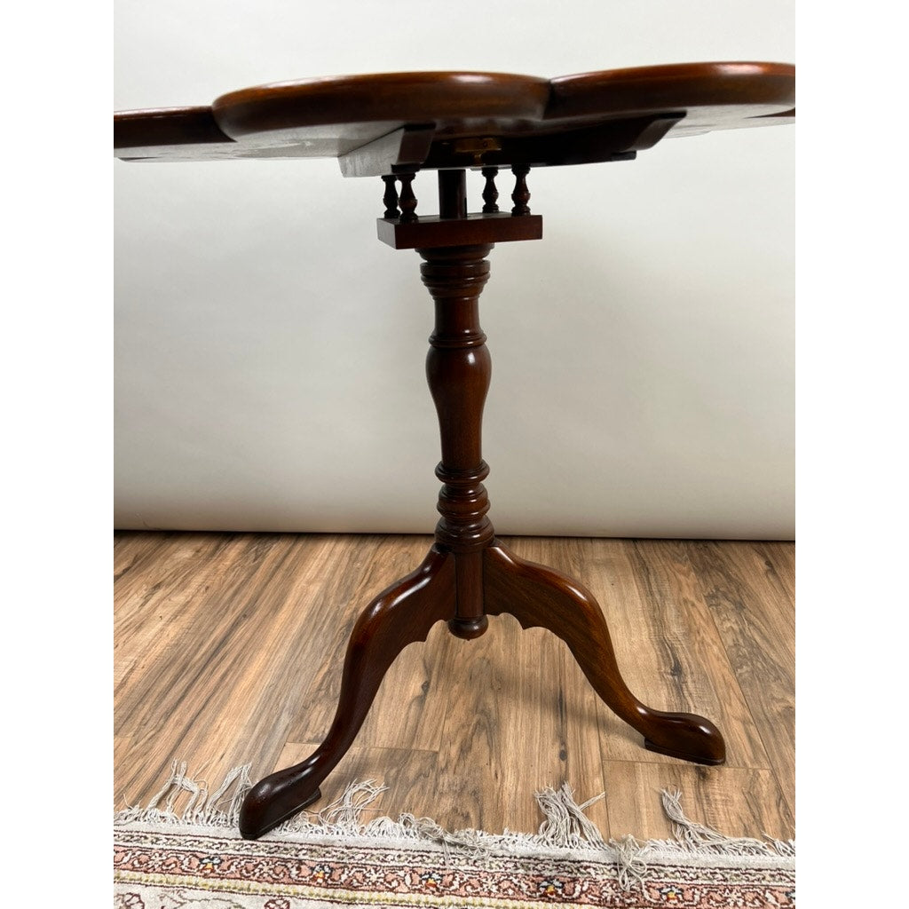 Vintage Walnut Burl Queen Anne Style Tilt Top Candle Stand