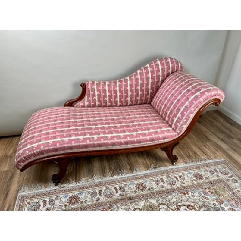 Antique Louis Philippe I Recamier Chaise in Fine Silk Upholstery