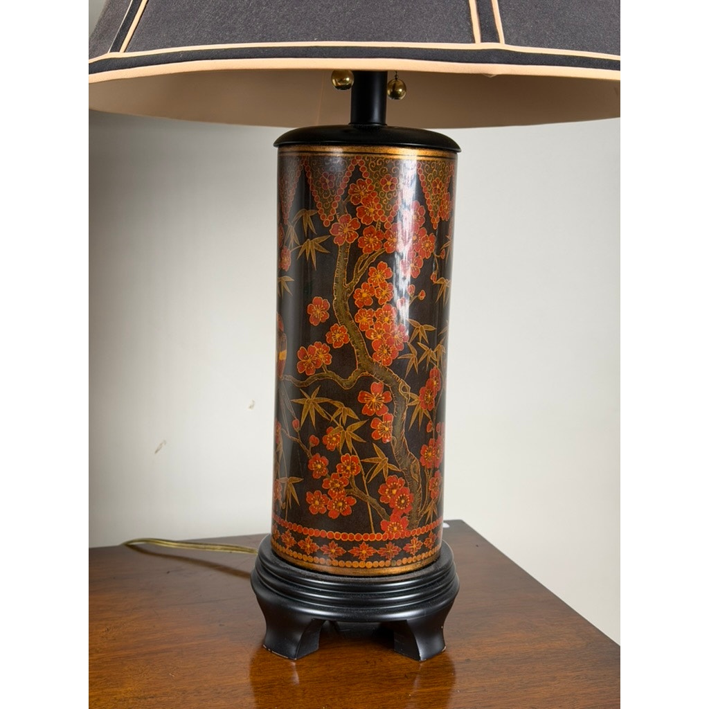Pair of Frederick Cooper Chinoiserie Lacquer Table Lamps with Foo Dog Finials, 2003