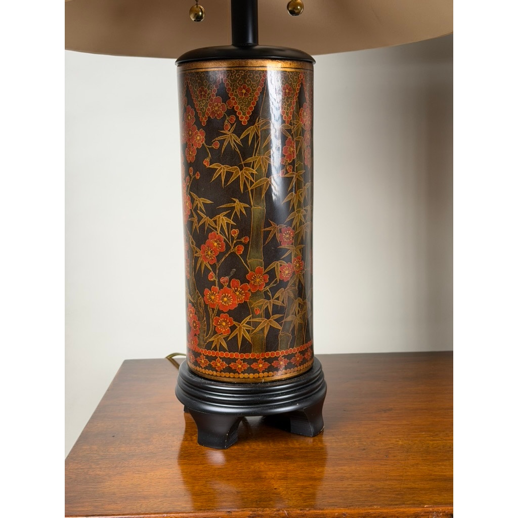 Pair of Frederick Cooper Chinoiserie Lacquer Table Lamps with Foo Dog Finials, 2003