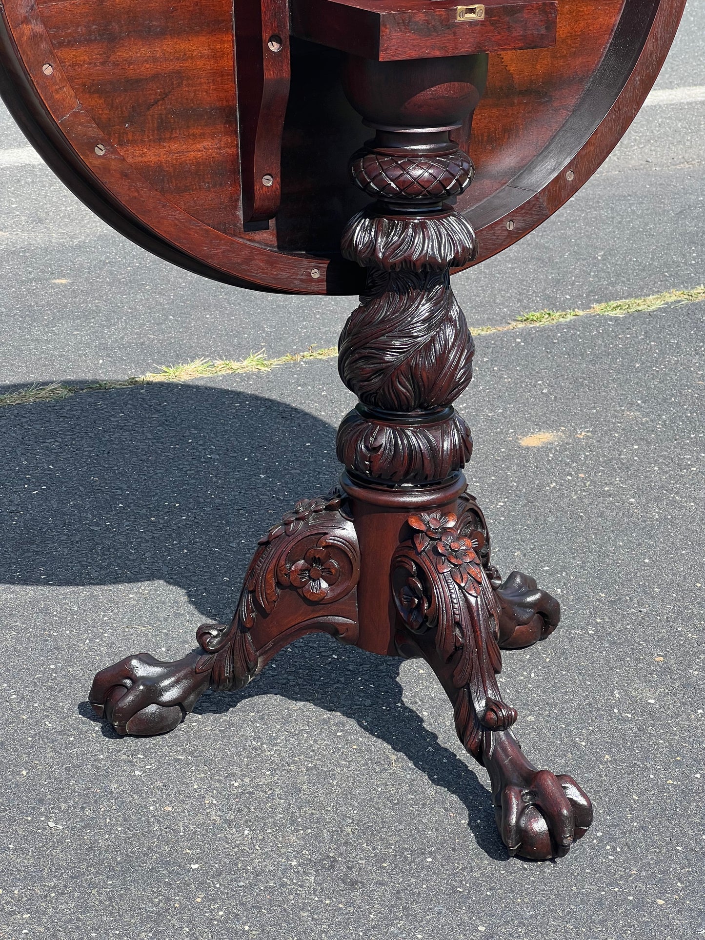 Antique Chippendale Flame Mahogany Tilt Top Table with Great Carved Pedestal