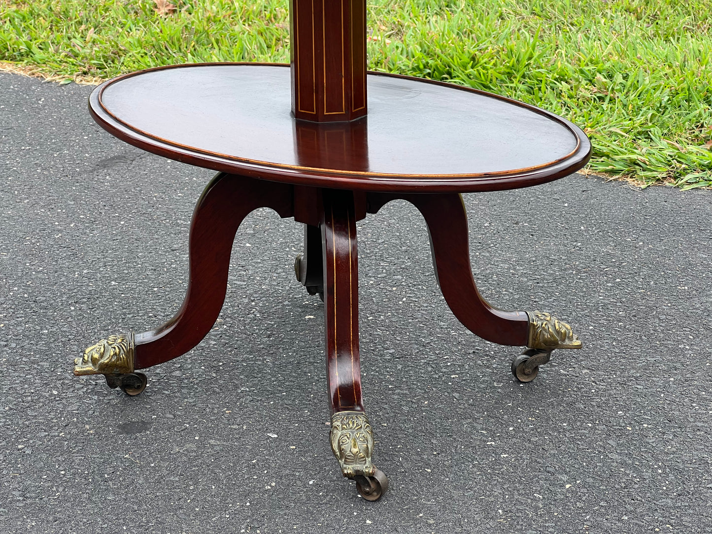 Antique English Regency Lions Foot Inlaid Pie Crust Table c. 1820