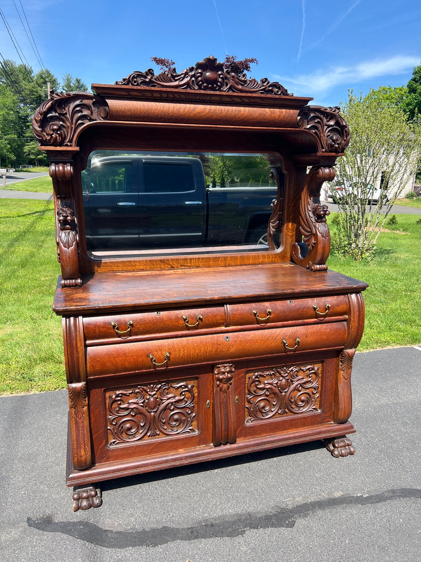 Antique R.J. Horner Style Victorian Tiger Oak Sideboard