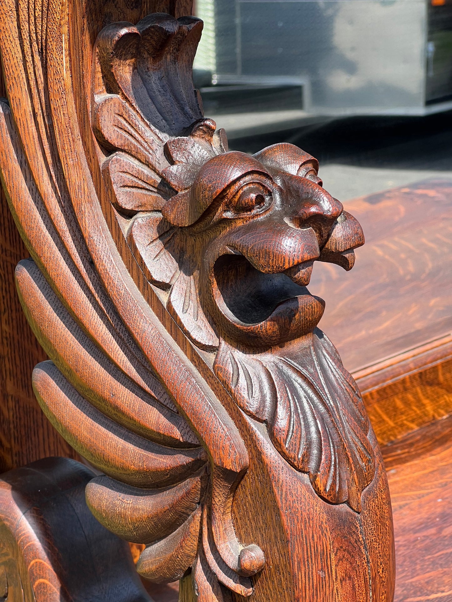 Antique R.J. Horner Style Victorian Tiger Oak Sideboard