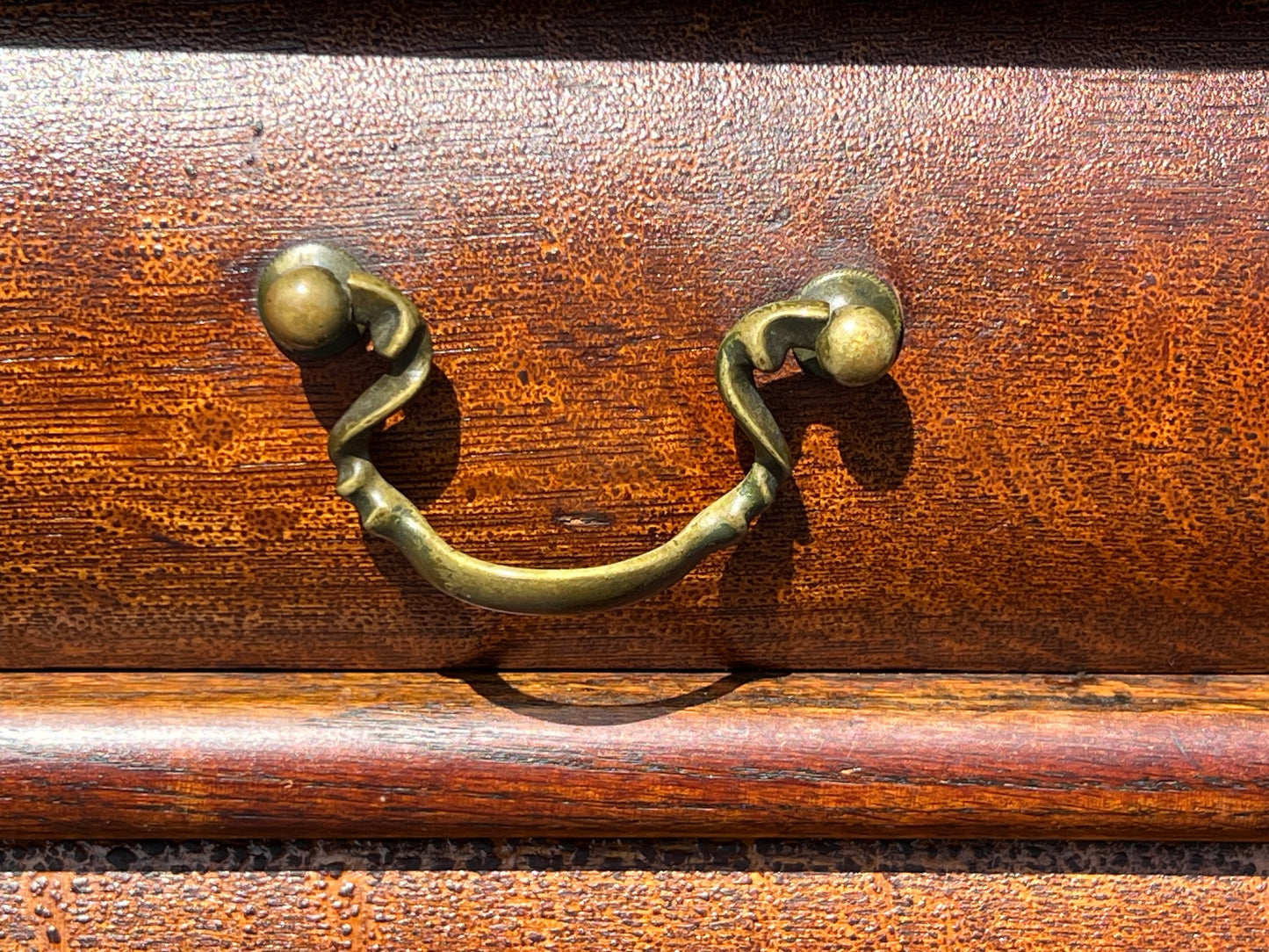 Antique R.J. Horner Style Victorian Tiger Oak Sideboard