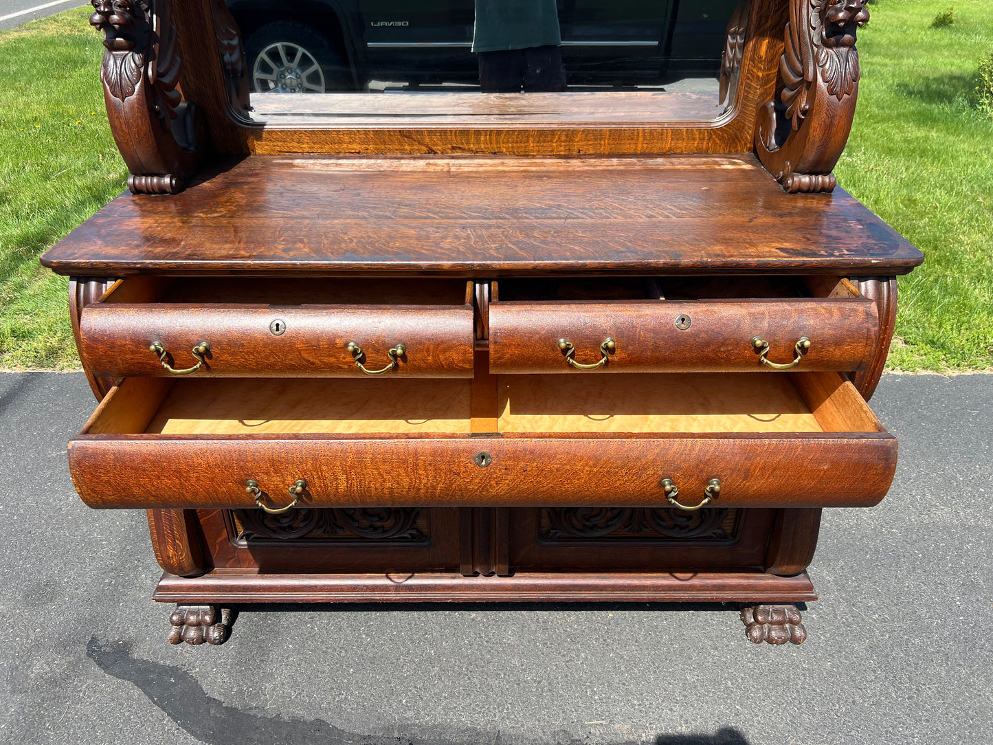 Antique R.J. Horner Style Victorian Tiger Oak Sideboard