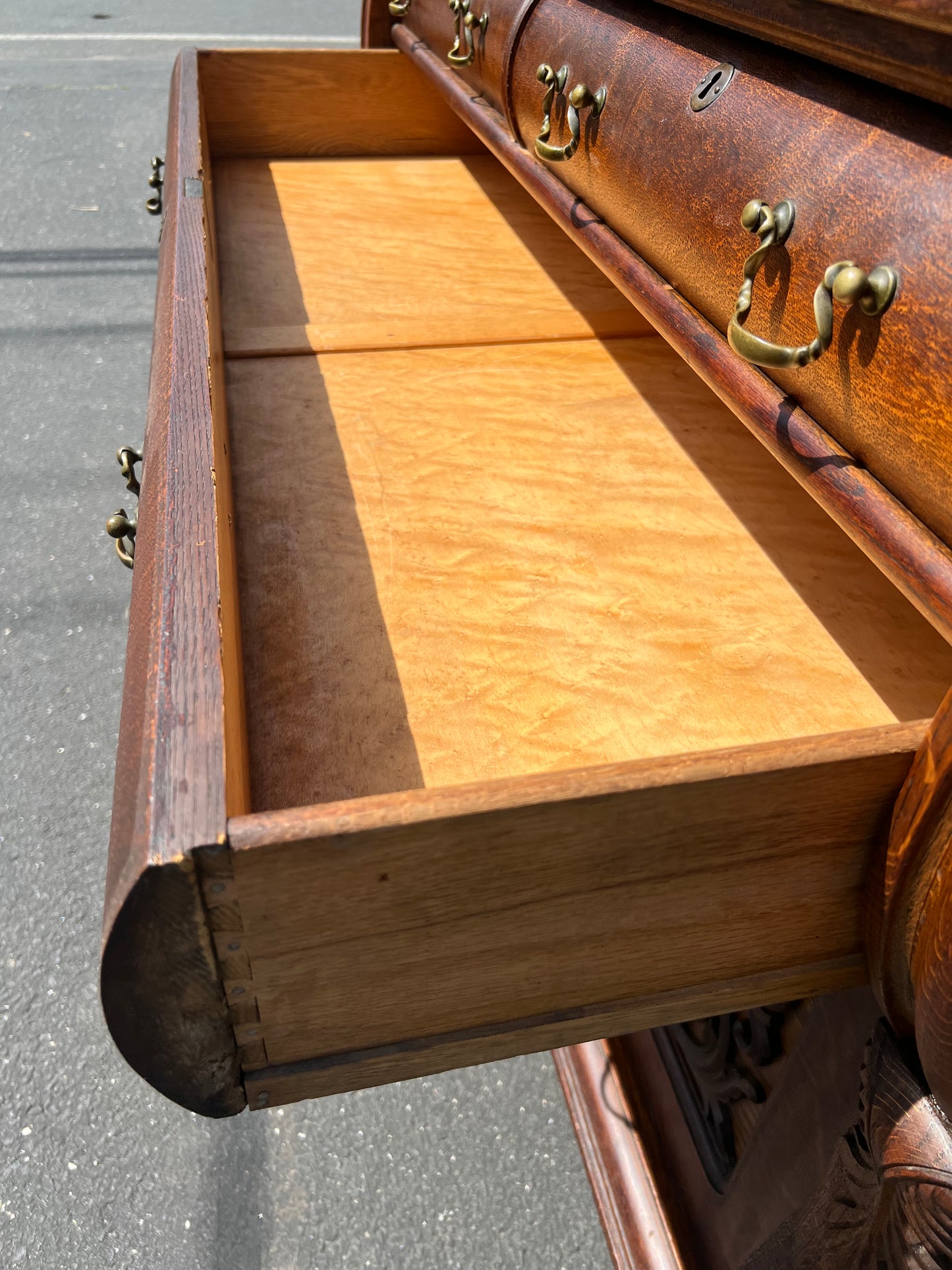 Antique R.J. Horner Style Victorian Tiger Oak Sideboard