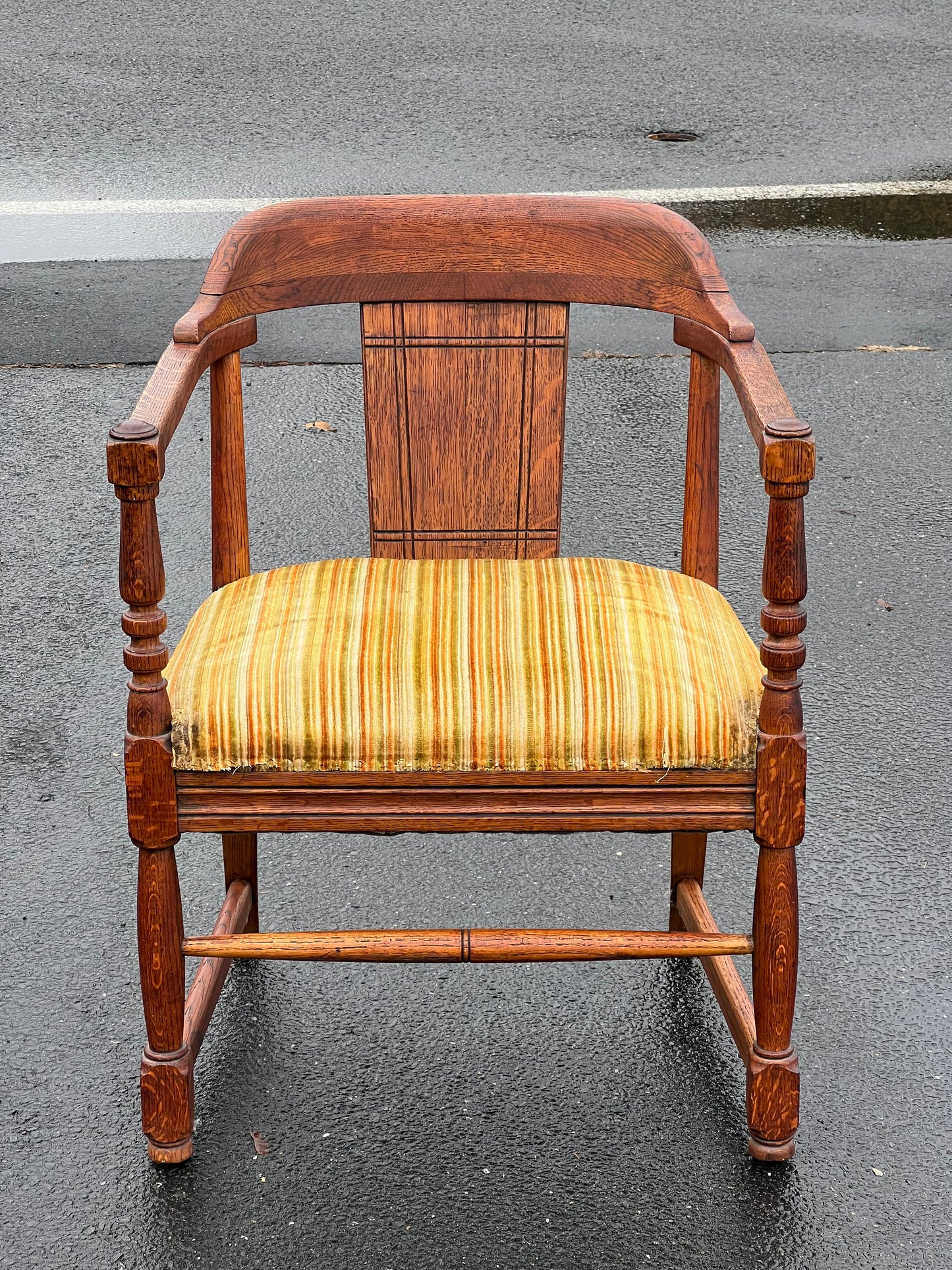 Antique Arts and Crafts Oak Arm Chair c. 1910