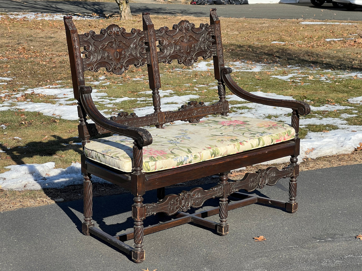 Great 19th Century Antique Renaissance Revival Carved Oak Settee