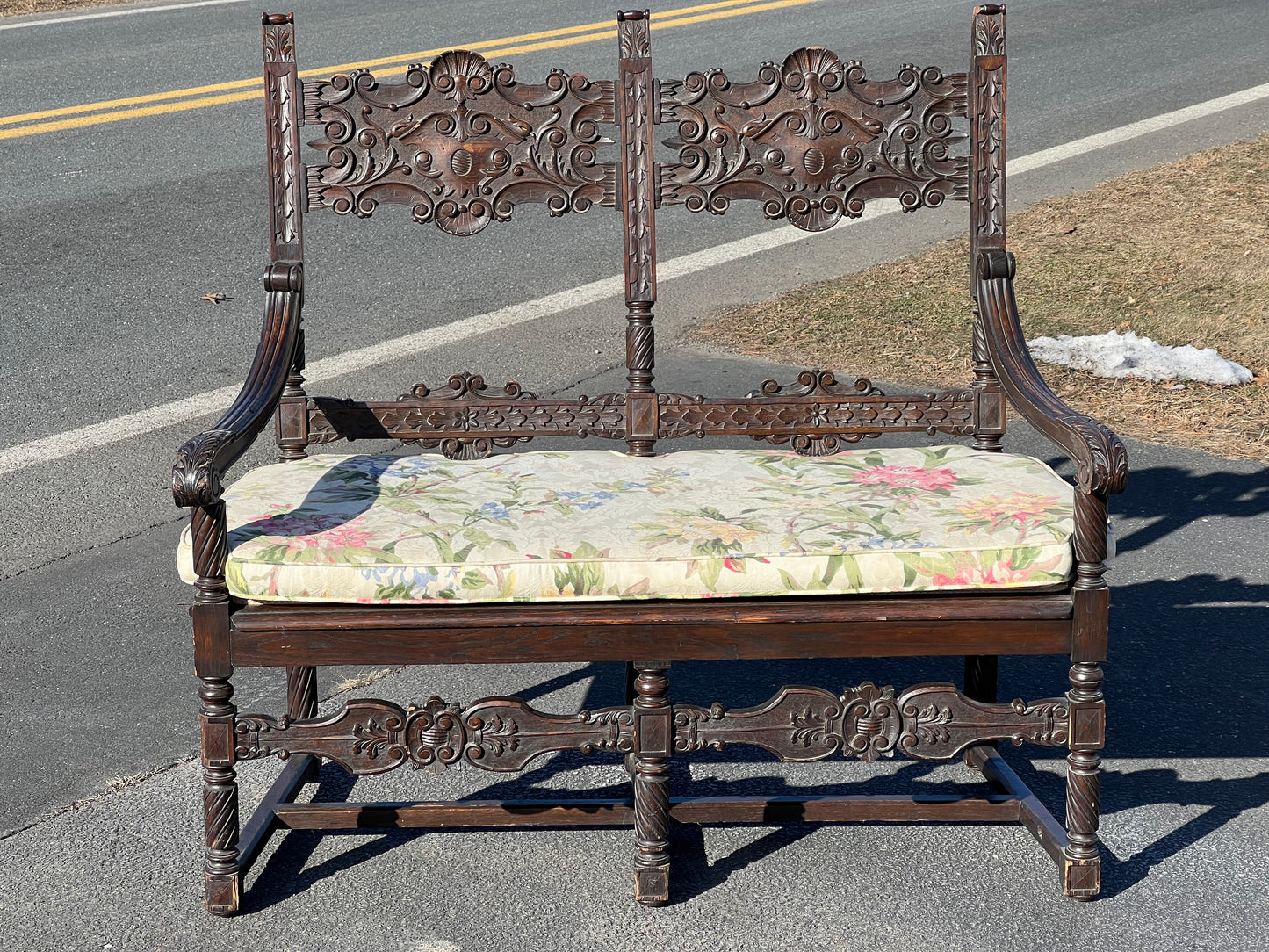 Great 19th Century Antique Renaissance Revival Carved Oak Settee