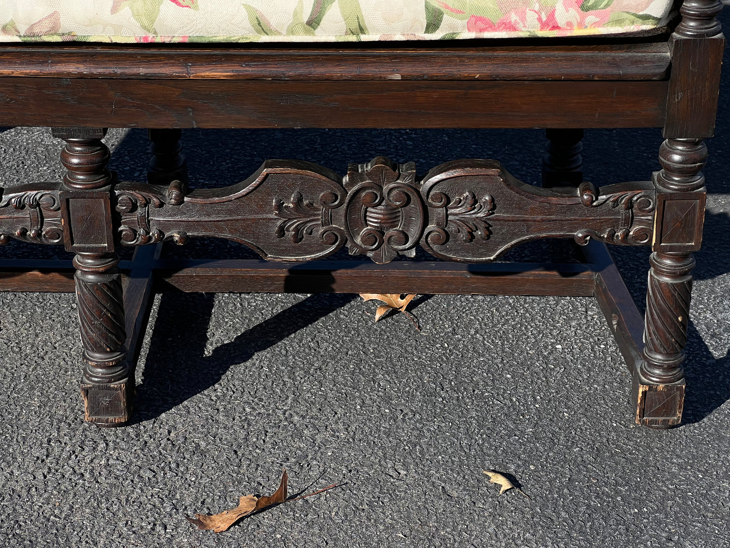 Great 19th Century Antique Renaissance Revival Carved Oak Settee