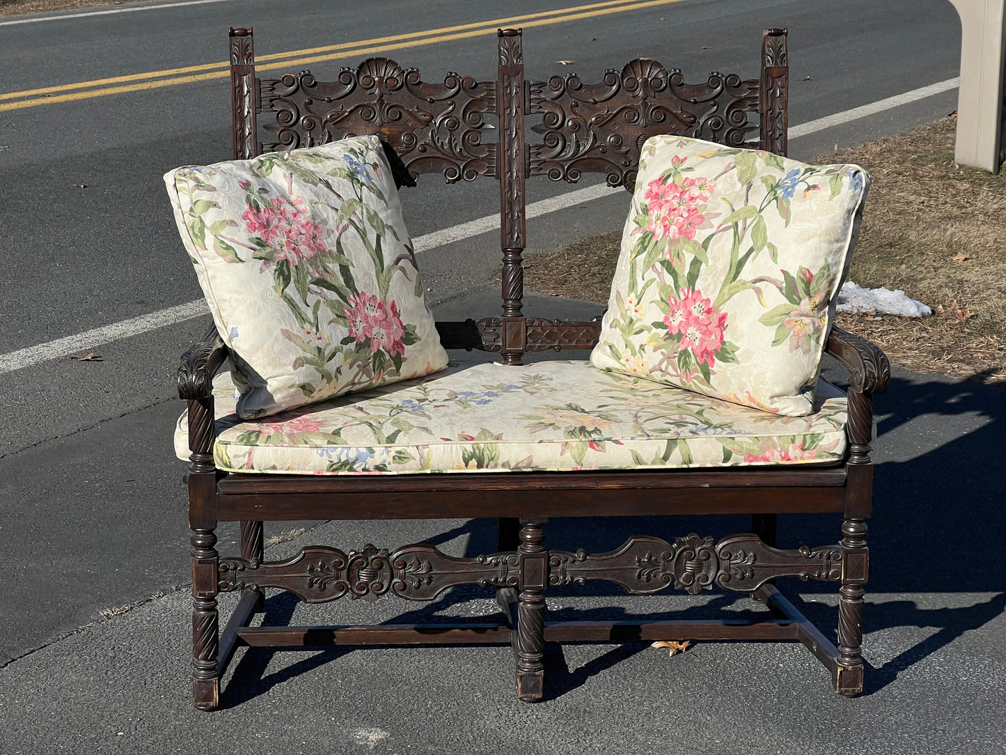 Great 19th Century Antique Renaissance Revival Carved Oak Settee