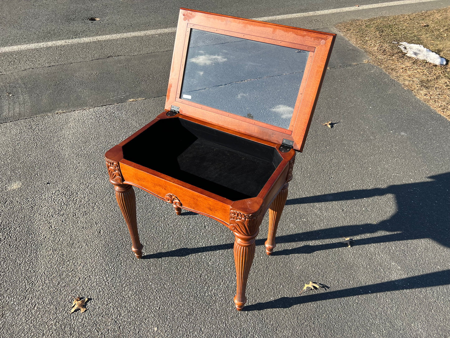 Vintage French Style End Table with Glass Showcase