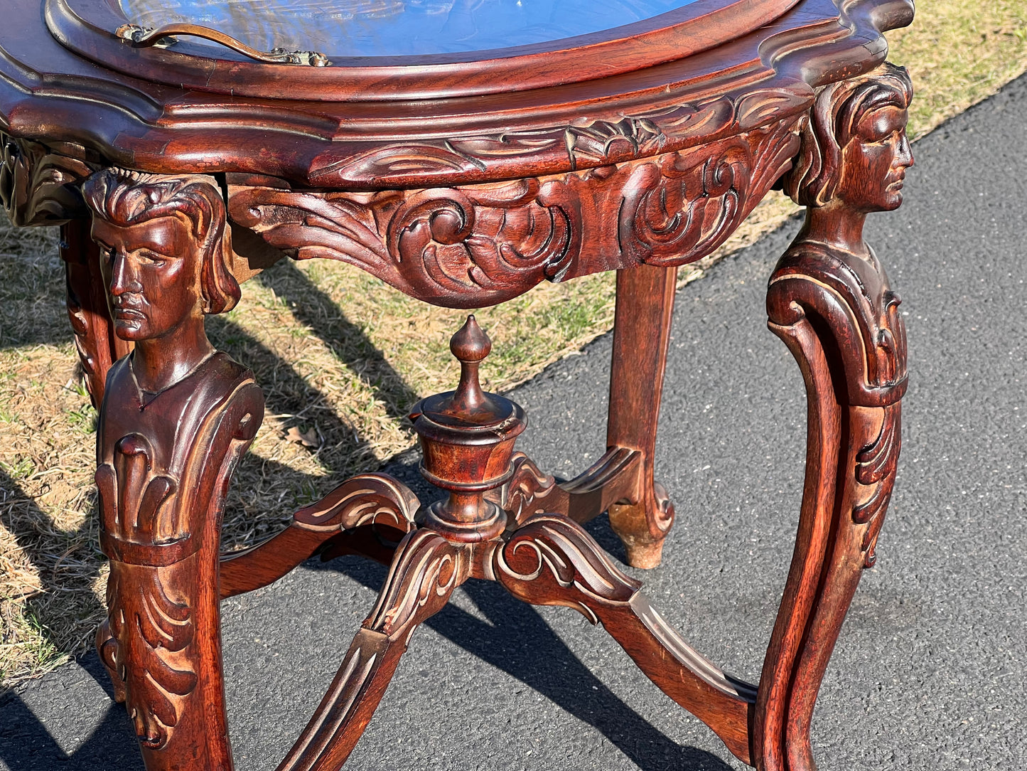 Antique Carved French Renaissance Revival Tea Table with Glass Butlers Tray c. Late 19th Century