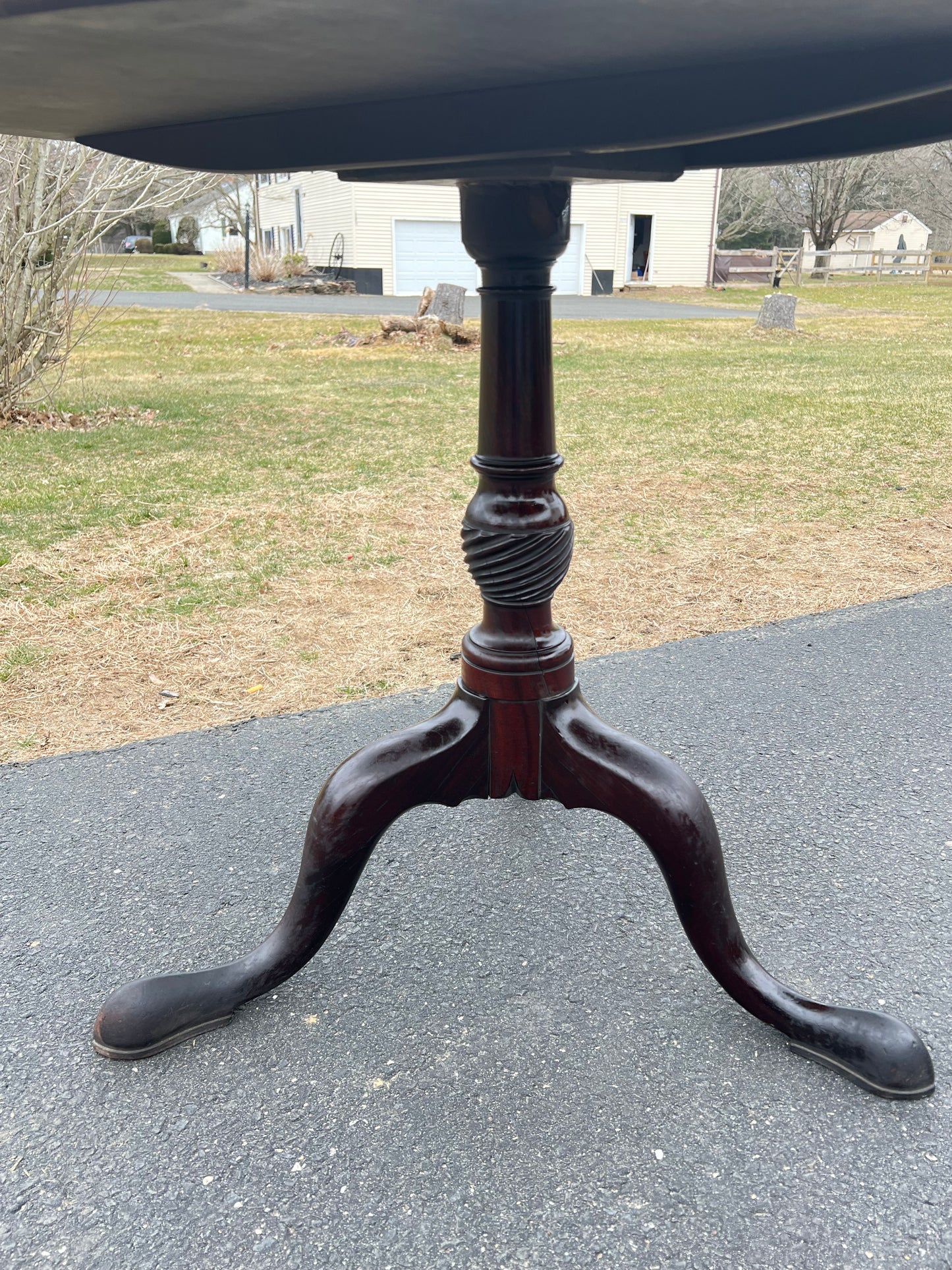 Antique Queen Anne Mahogany Tilt Top Breakfast Table c. Early 19th Century