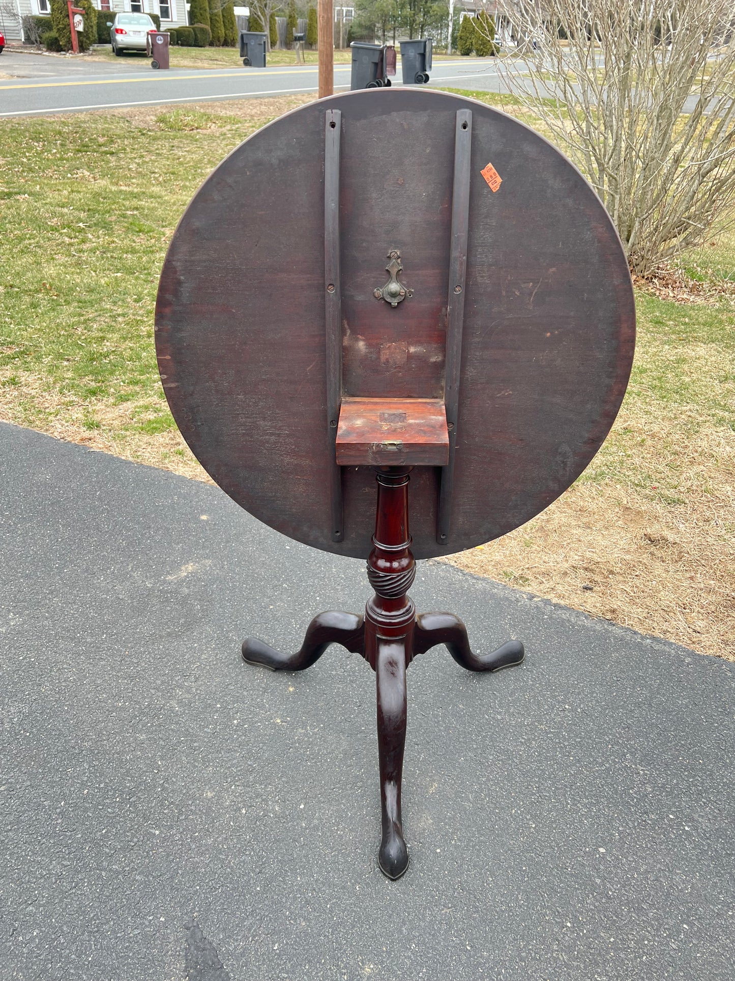 Antique Queen Anne Mahogany Tilt Top Breakfast Table c. Early 19th Century