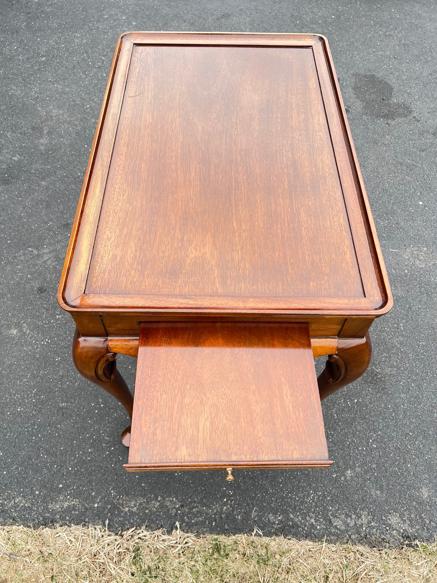 Vintage Queen Anne Style Mahogany Tea Table