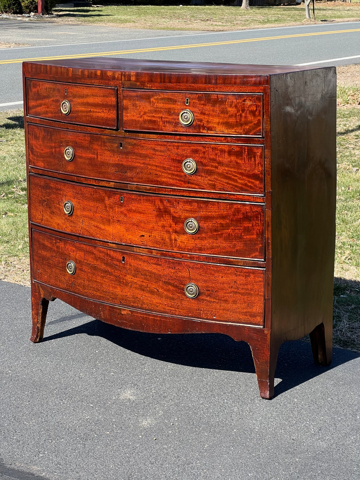 Colonial American Made Georgian Mahogany Bow Front Two Over Three Chest c. 1780