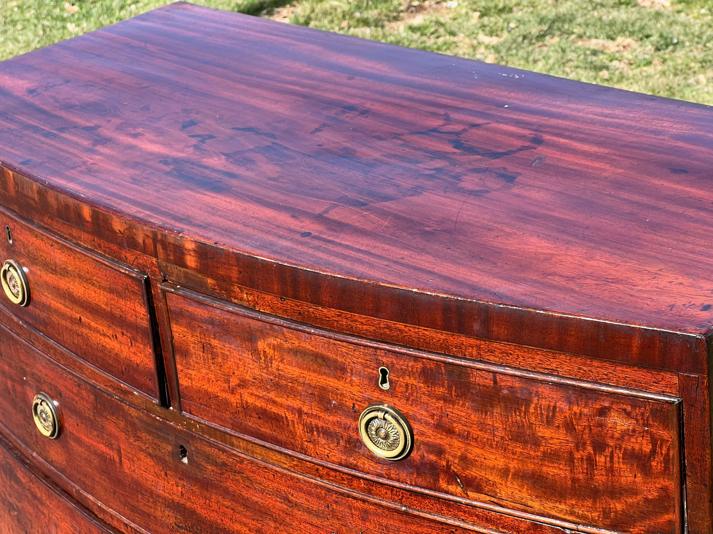 Colonial American Made Georgian Mahogany Bow Front Two Over Three Chest c. 1780