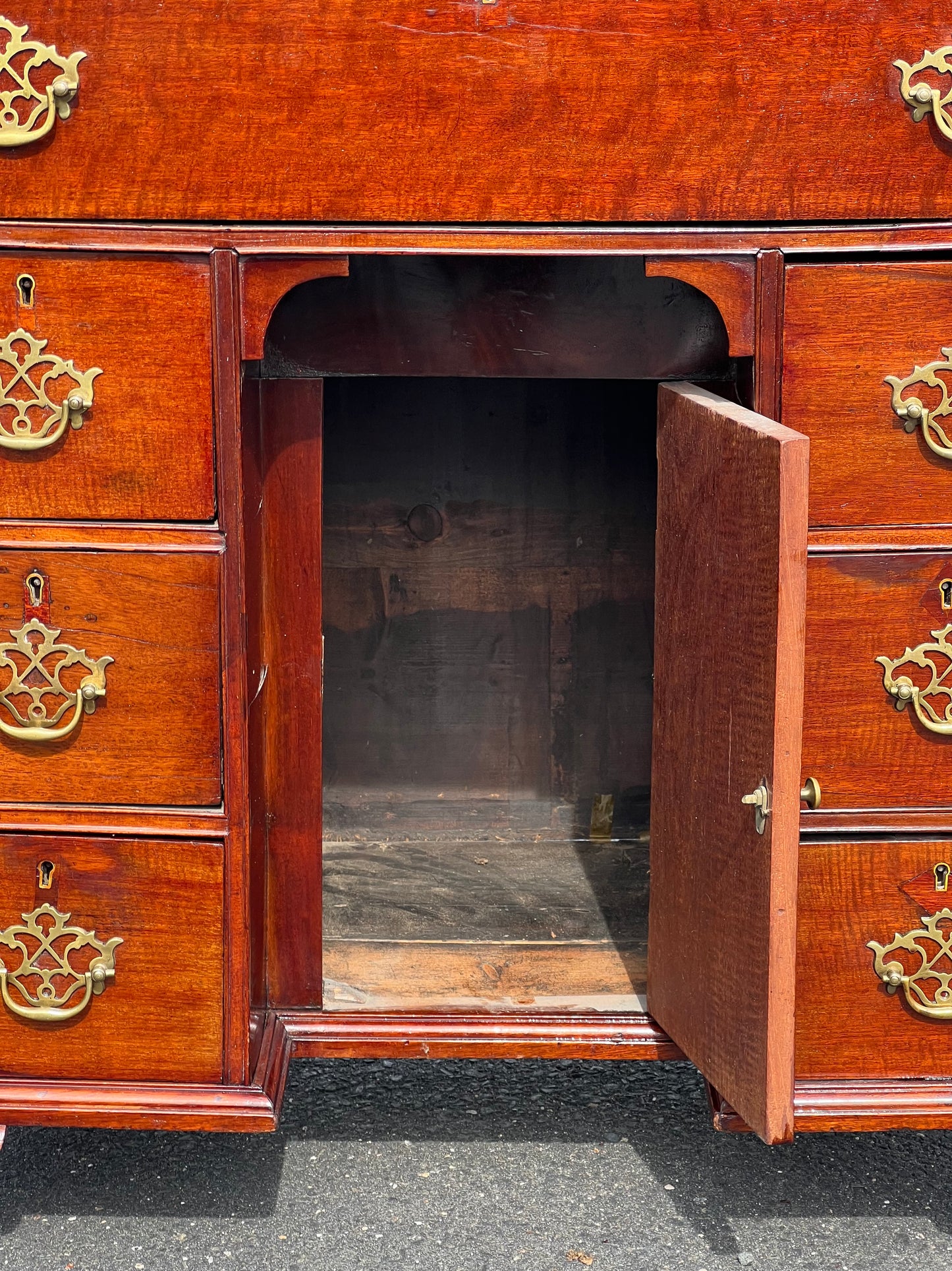 Antique George III Mahogany Kneehole Desk c. Late 18th Century