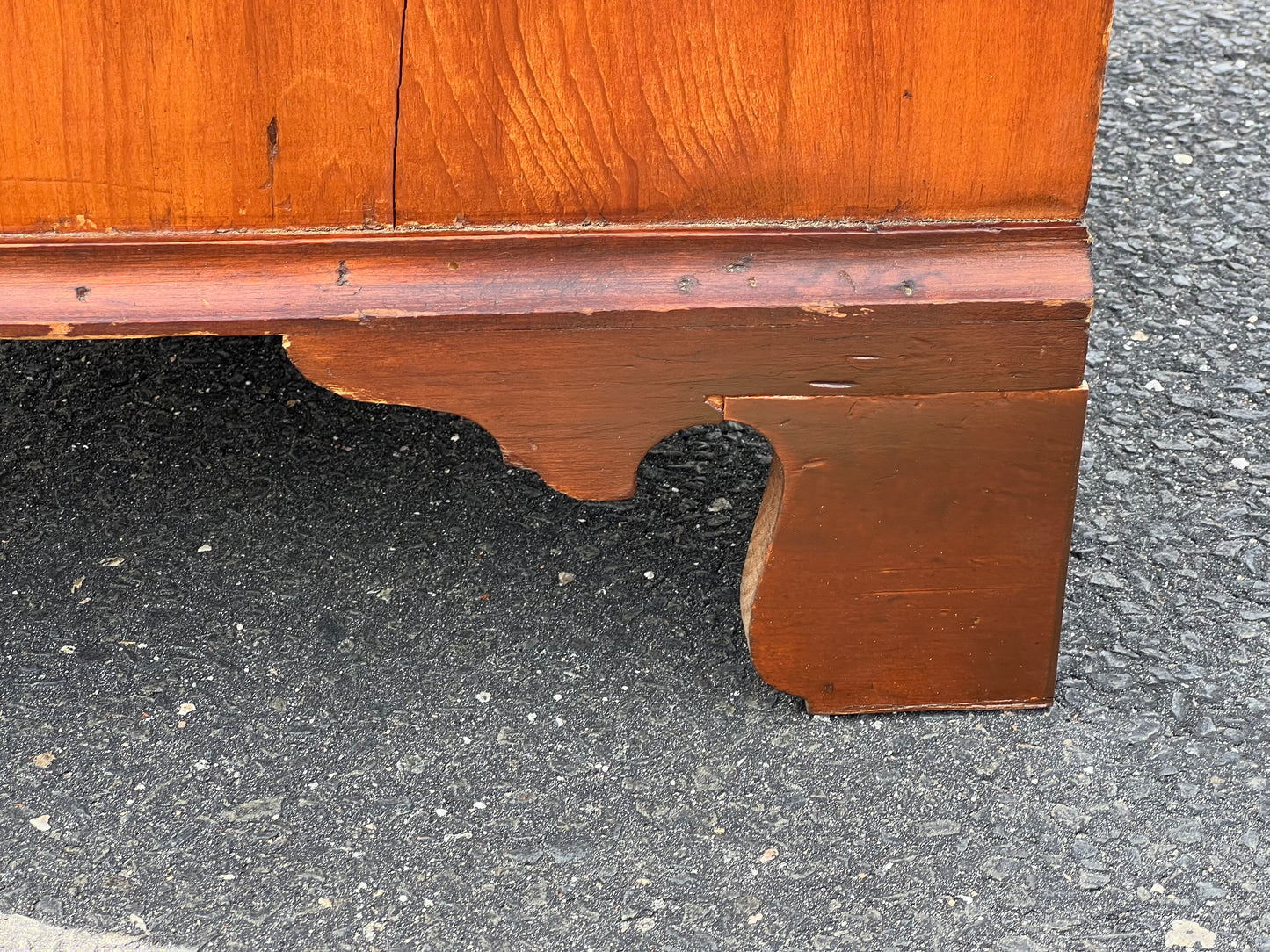 Antique Chippendale Pine Four Drawer Chest with Graduated Drawers