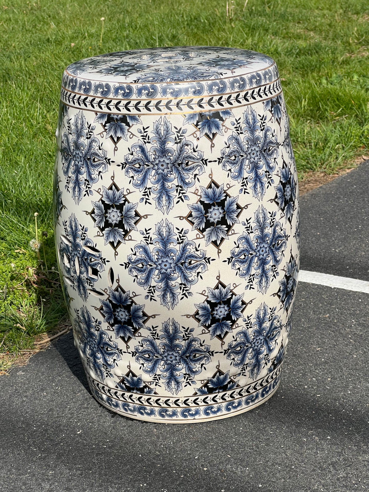 Vintage Chinese Blue and White Porcelain Garden Stool