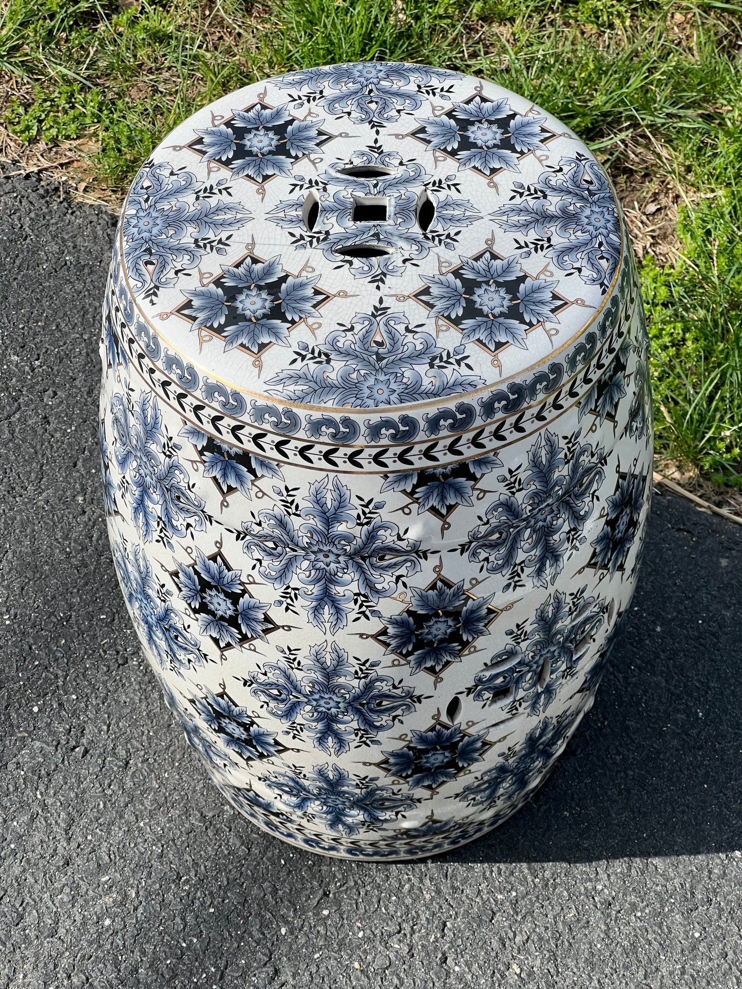 Vintage Chinese Blue and White Porcelain Garden Stool