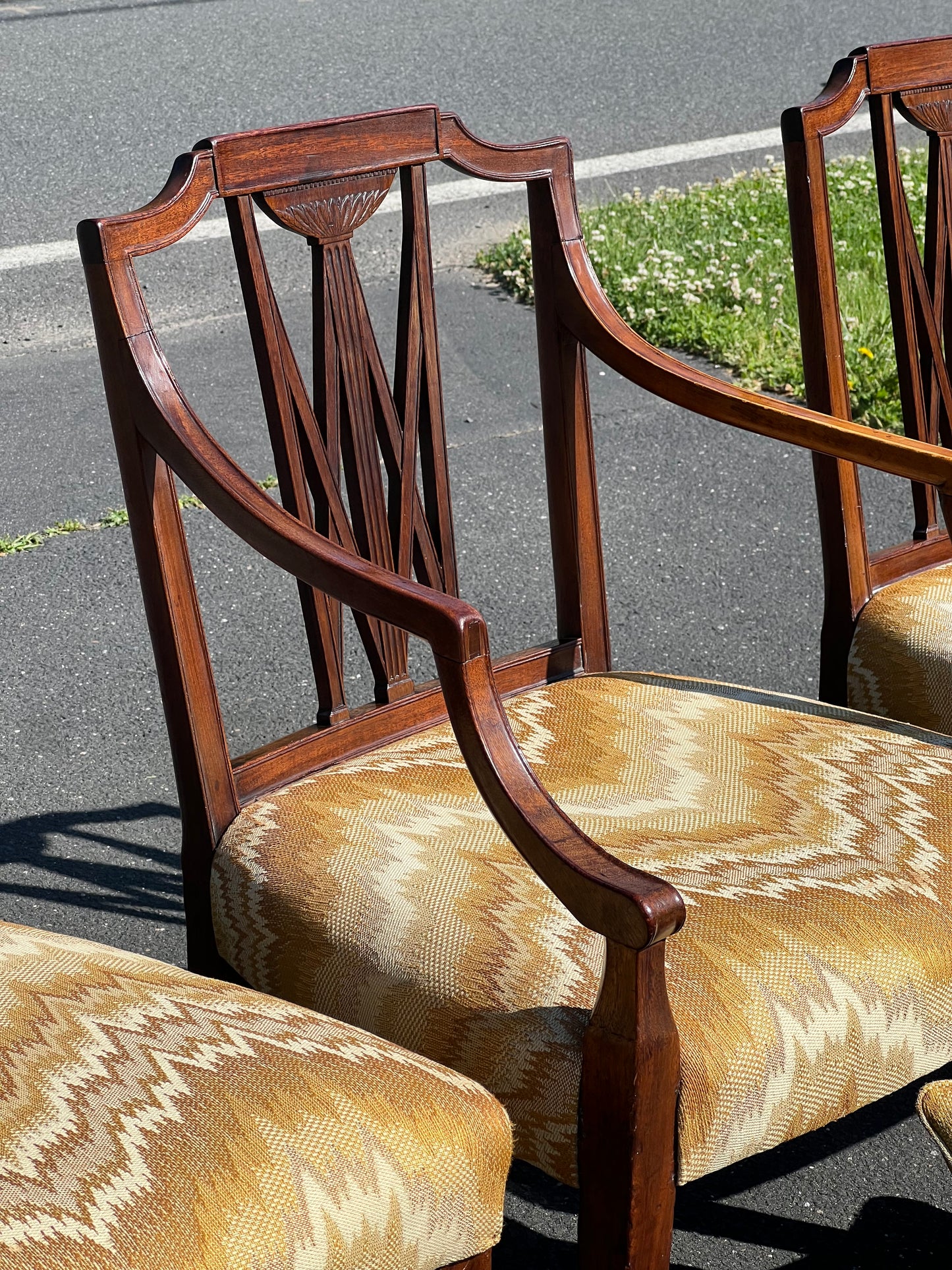 Fine Set of Four Antique 18th Century Carved Mahogany Hepplewhite Chairs