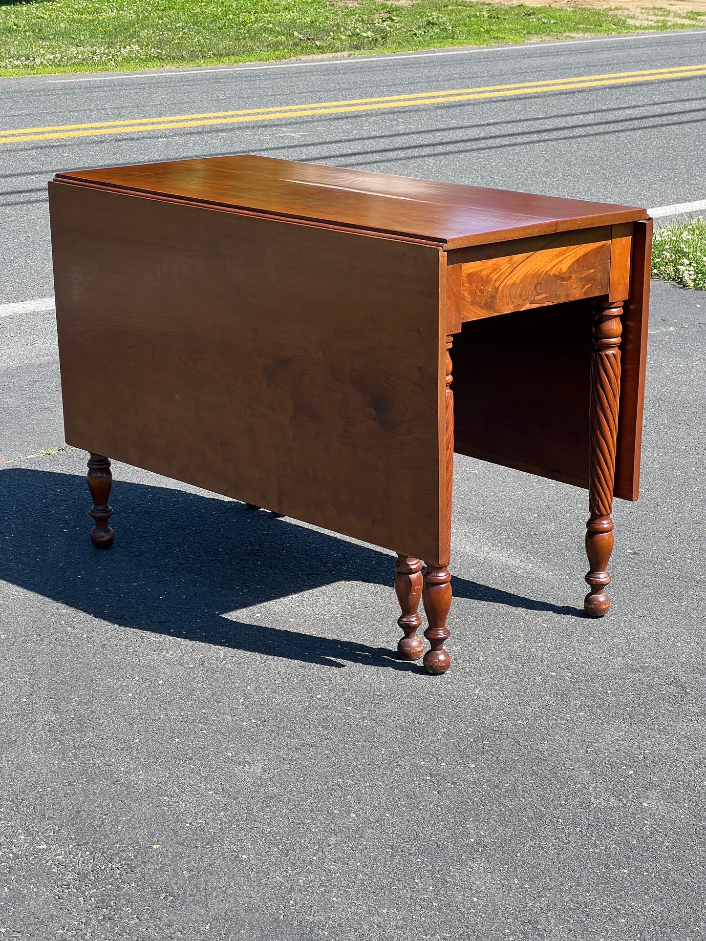 Antique Federal Period Cherry Drop Leaf Table