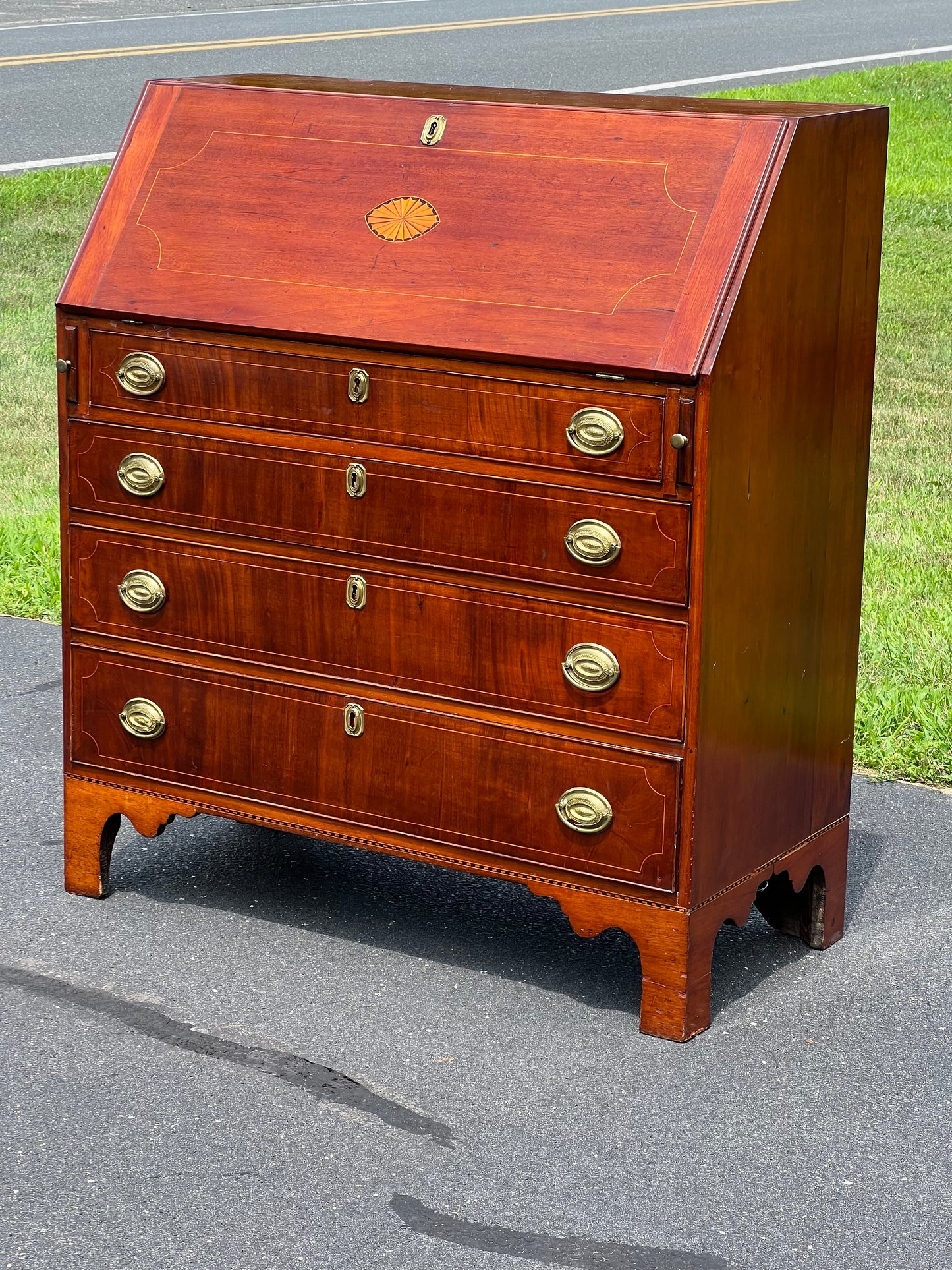 Antique Federal Period Mahogany Slant Front Secretary with Satinwood and Ebony Inlay c. 1800