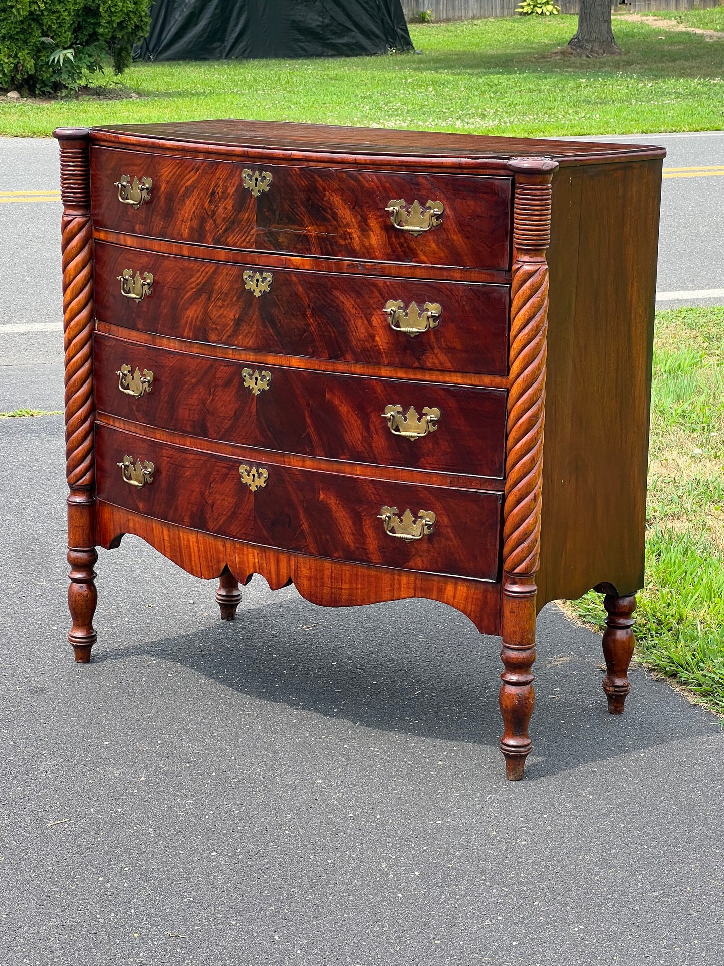 Fine Sheraton Mahogany Bowfront Four Drawer Chest c. 1830